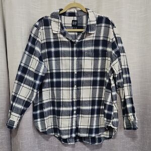 GAP Navy and Cream Checkered Shirt
